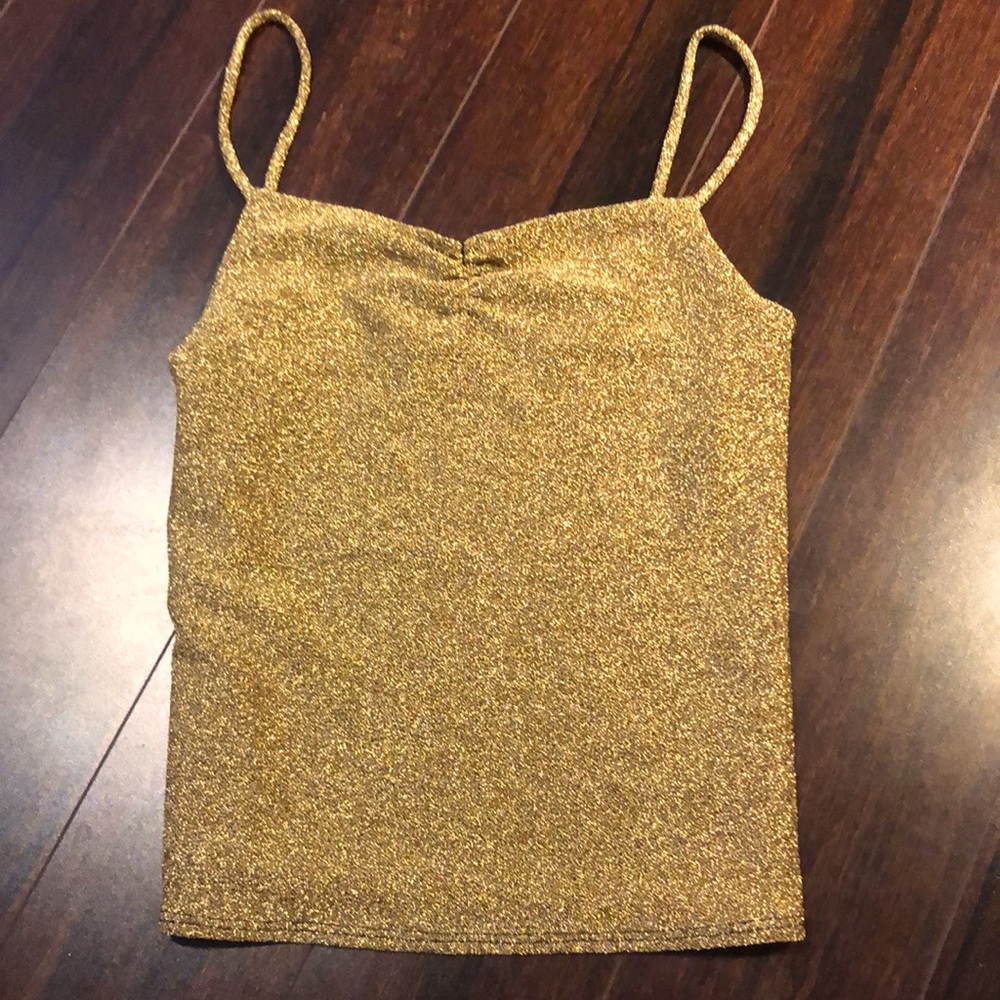 Gold top from H&M sinched in the middle